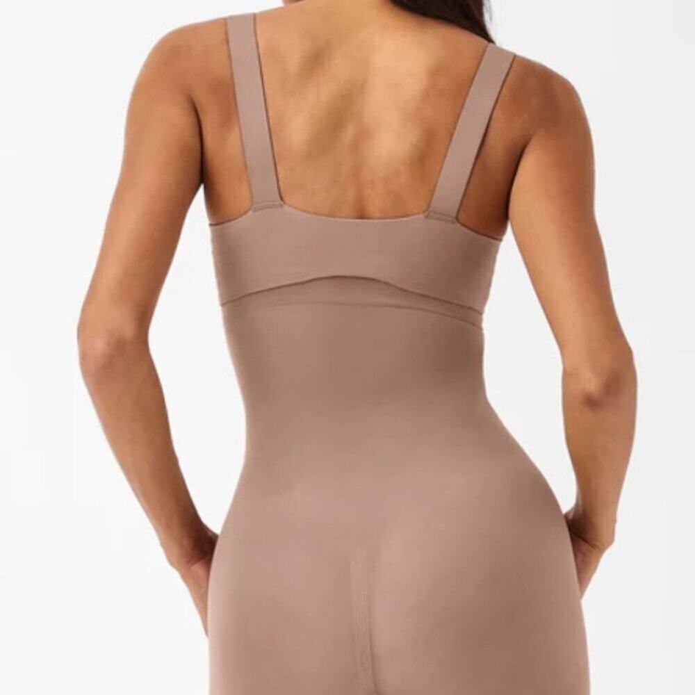 Spanx Women's Tummy Control Higher Power Hight Waist Nude Shapewear Sz M NWT